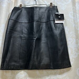 Valerie Stevens Black Knee-Length Pencil Skirt for Night Out